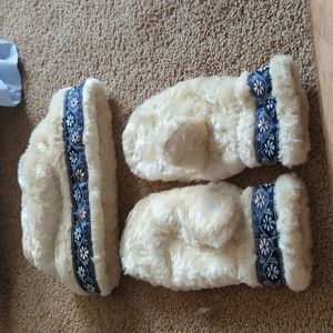 Polar Mitts faux fur hat and mittens set